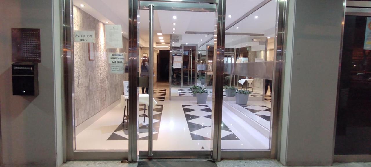 Apartamento Departamento Plaza Colón, Súper Equipado A Cuadra Del Mar